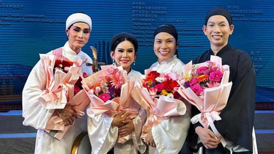 Four gold medals for Vietnam at China-ASEAN Theatre Week